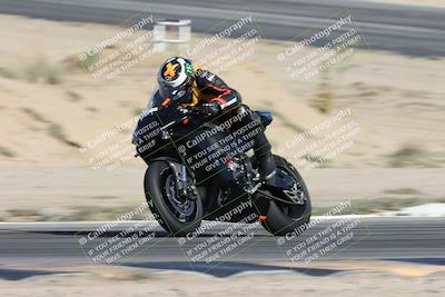 media/Nov-16-2025-Race Pace (Sun) [[8c5fa54630]]/Non Verified Riders (1st 20 Minutes)/2-Turn 10 (1010am)/